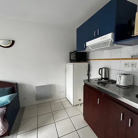 T2 Pres Des Thermes Avec Piscine Et Wifi - Fr-1-541-139 Lägenhet *