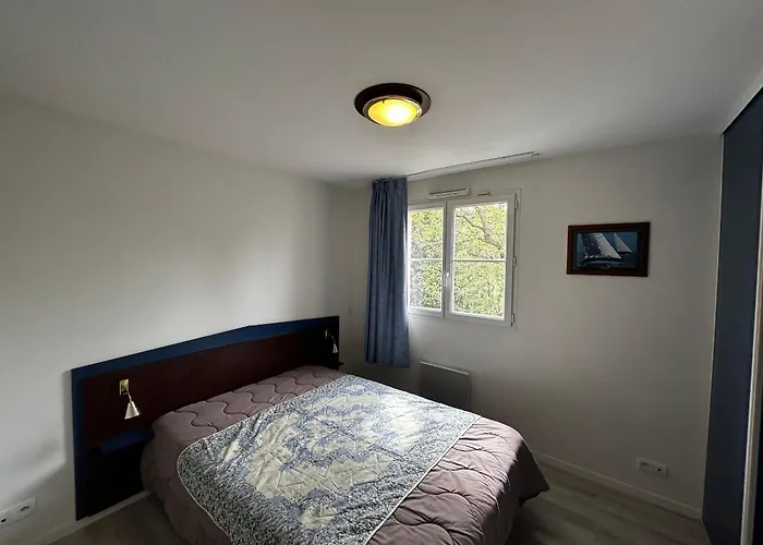 T2 Pres Des Thermes Avec Piscine Et Wifi - Fr-1-541-139 * La Roche-Posay